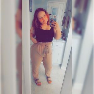 Meet your Posher, Kayzz